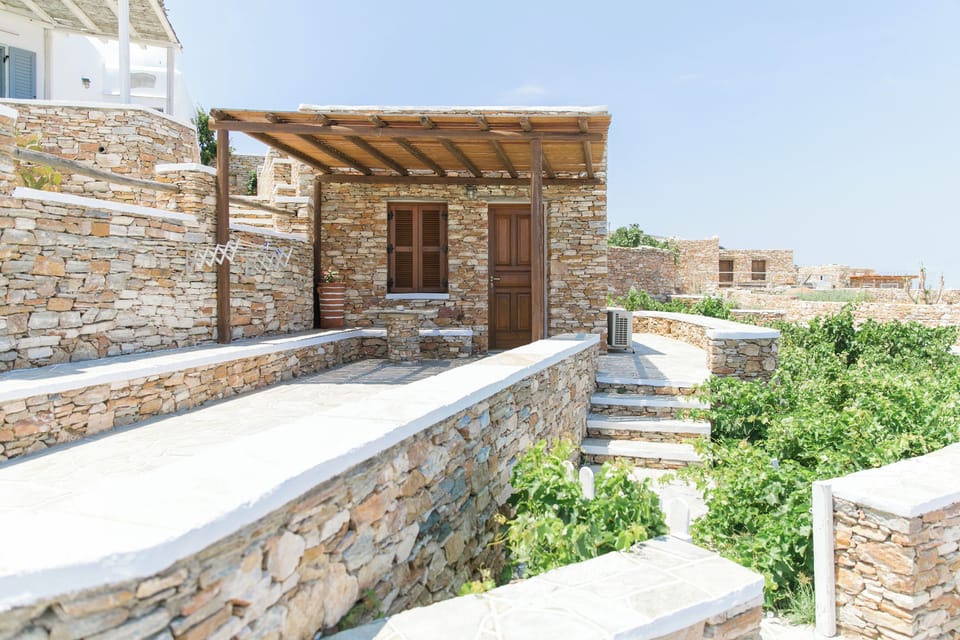 Windmill Bella Vista Hotel in Milos