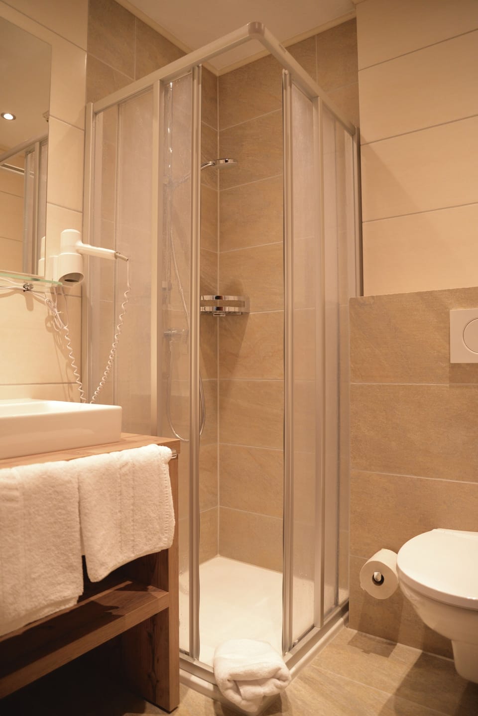 Classic Double Room, Balcony, Mountain View | Bathroom | Shower, hair dryer, towels