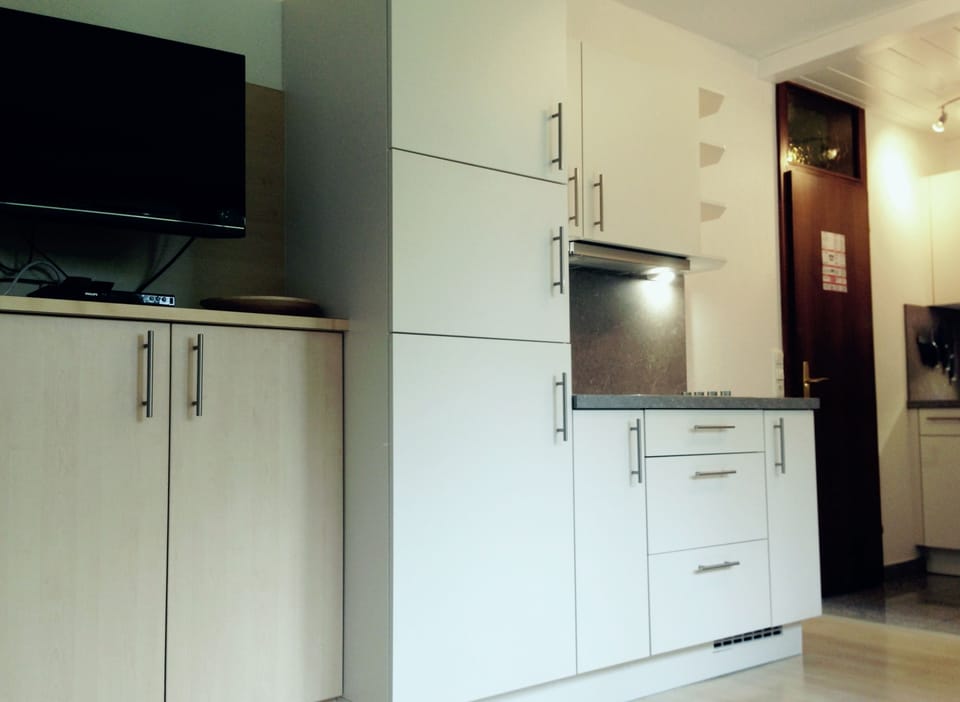 Traditional Apartment, 1 Bedroom, Balcony, Garden View | Premium bedding, individually decorated, individually furnished