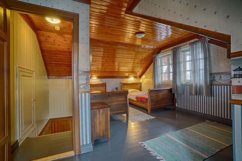 Rorbu Suite | Individually decorated, individually furnished, blackout drapes