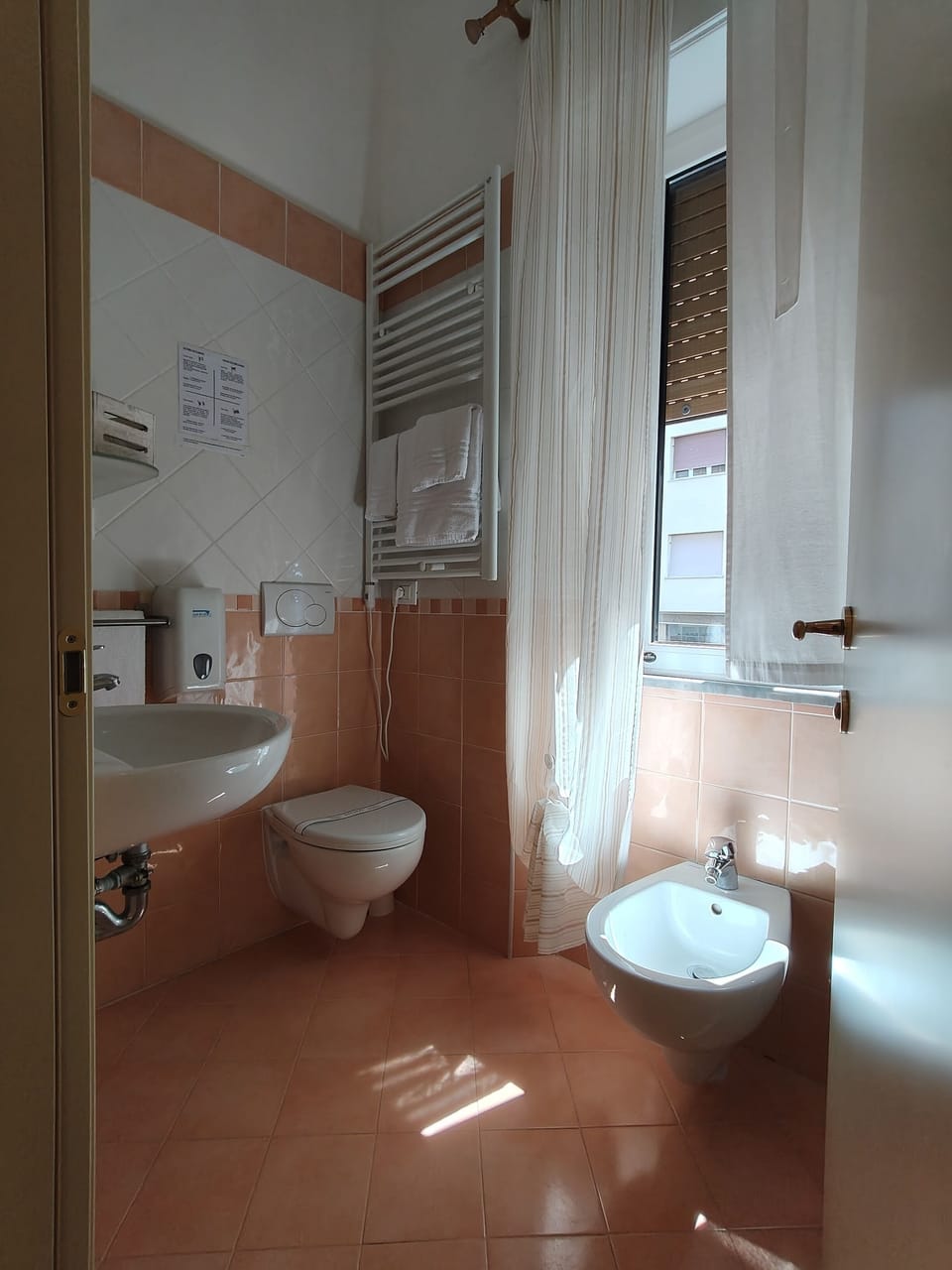Comfort Double Room, Balcony, Garden View | Bathroom | Shower, free toiletries, hair dryer, bidet