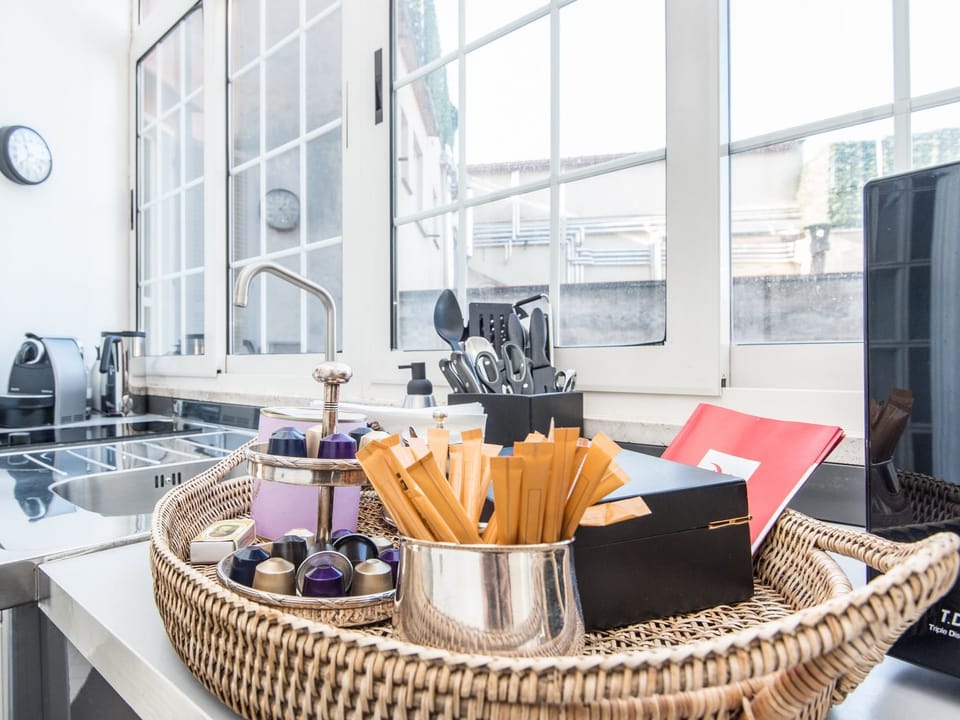 Apartment, 3 Bedrooms | Private kitchen | Espresso maker, coffee/tea maker