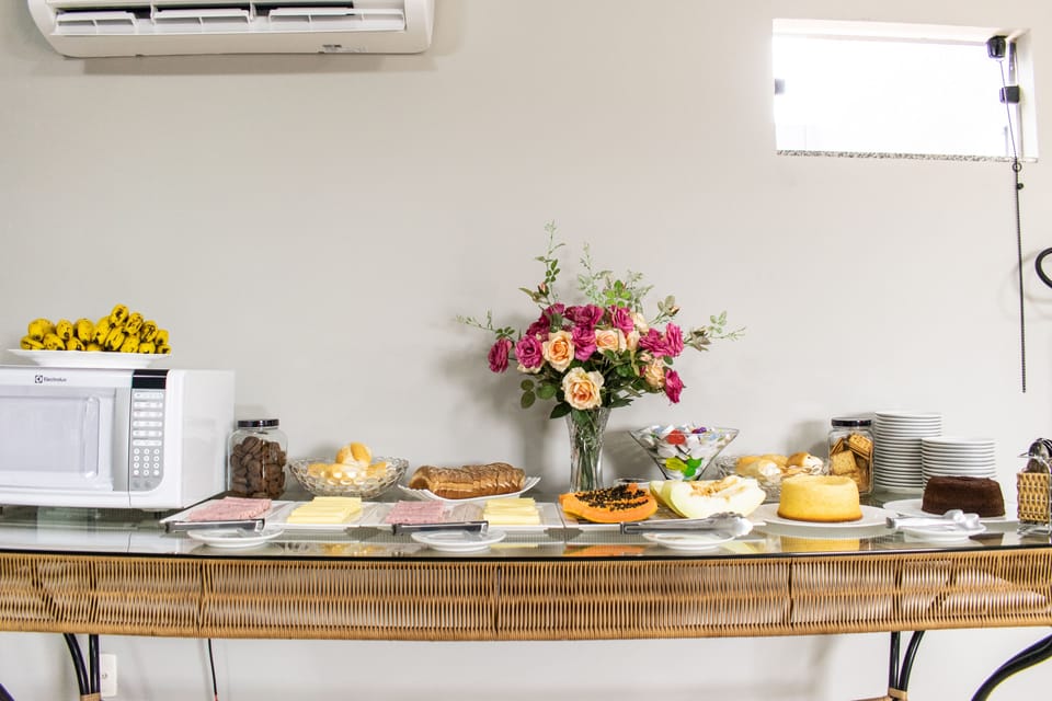 Free daily self-serve breakfast
