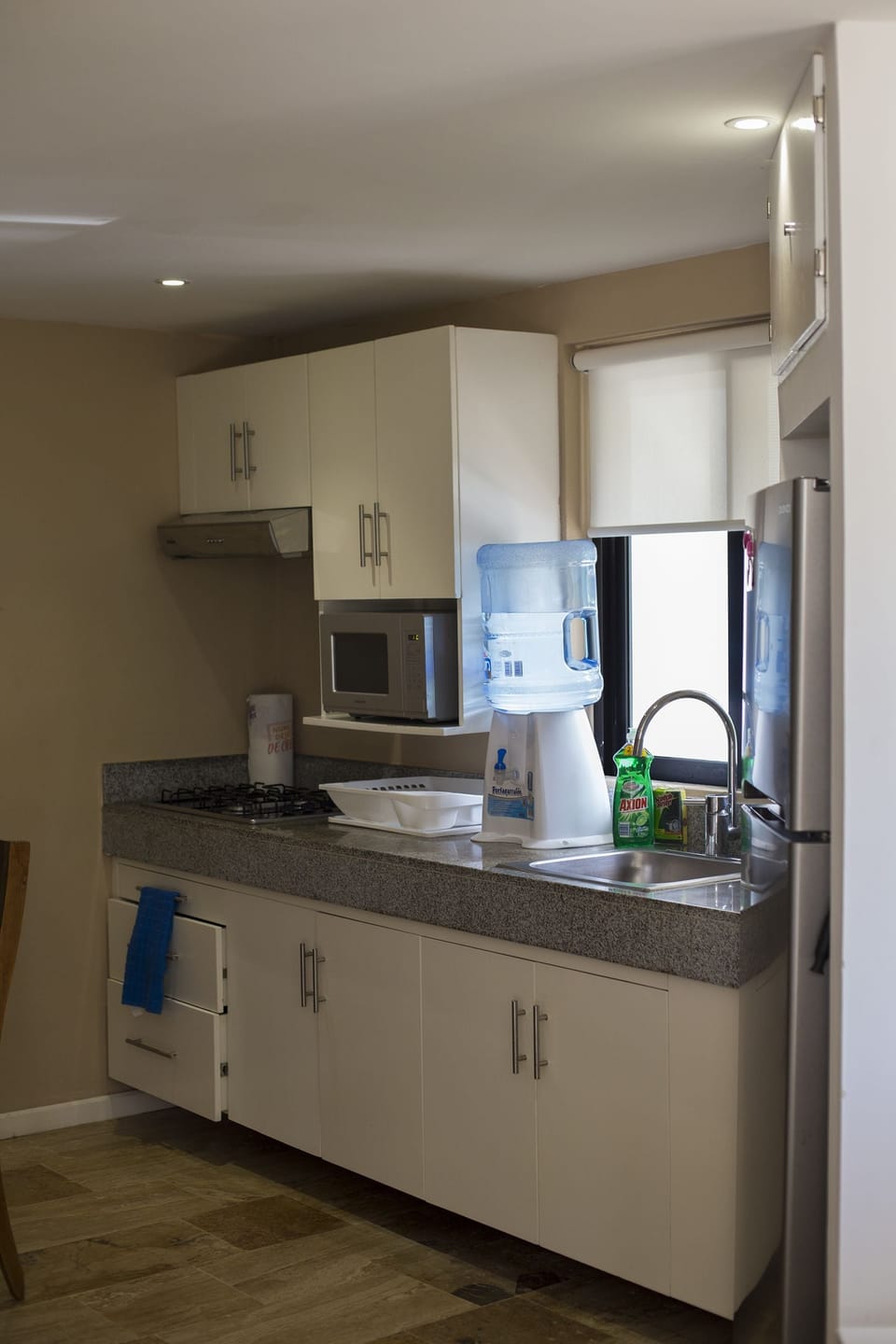 Luxury Studio | Private kitchenette | Coffee/tea maker, fridge, microwave, stovetop