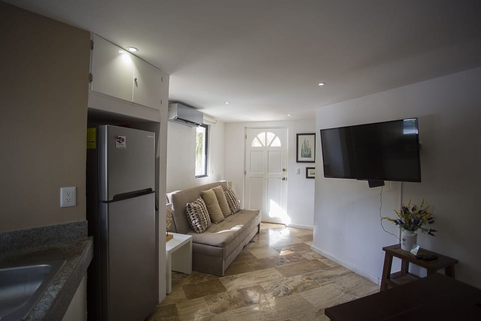 Luxury Studio | Living room | Smart TV