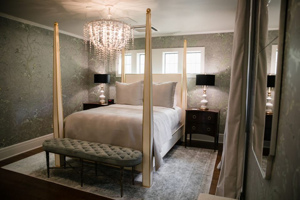 Sycamore 2 Bedroom in Carriage House | Egyptian cotton sheets, premium bedding, down comforters, pillowtop beds