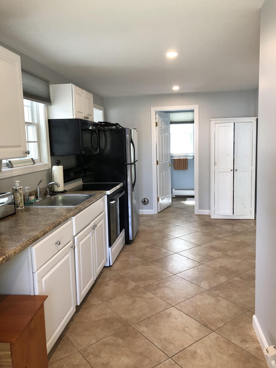 1st floor kitchenette 