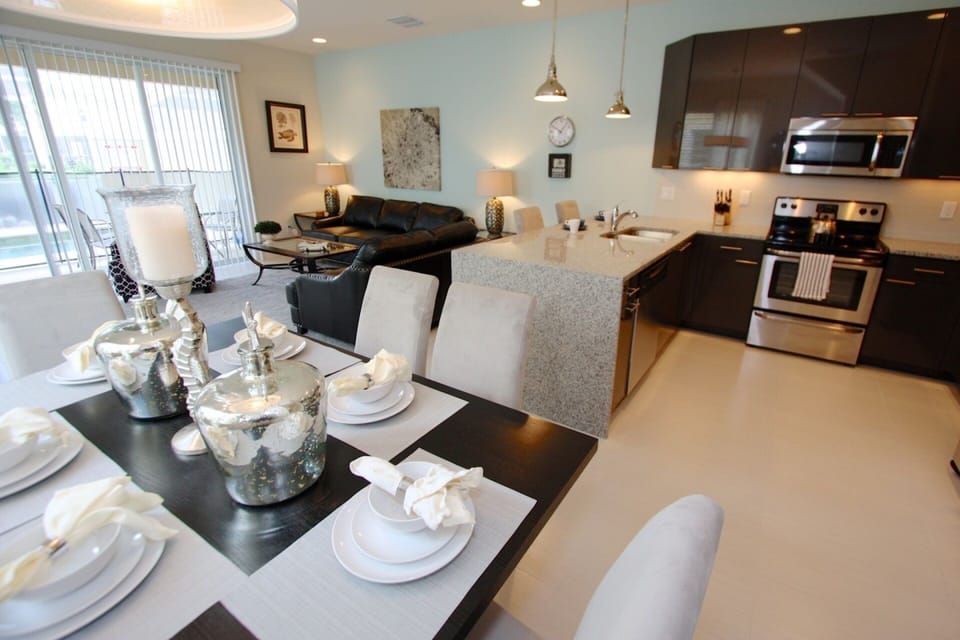 Dining Area Seating for Six (6)