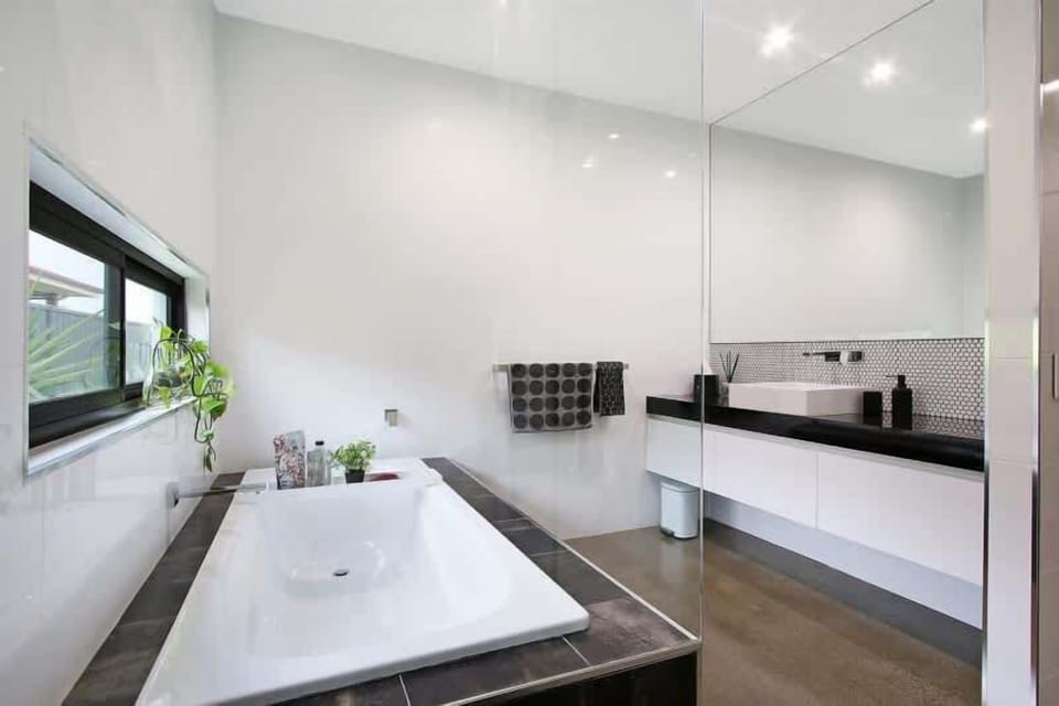 Main bathroom