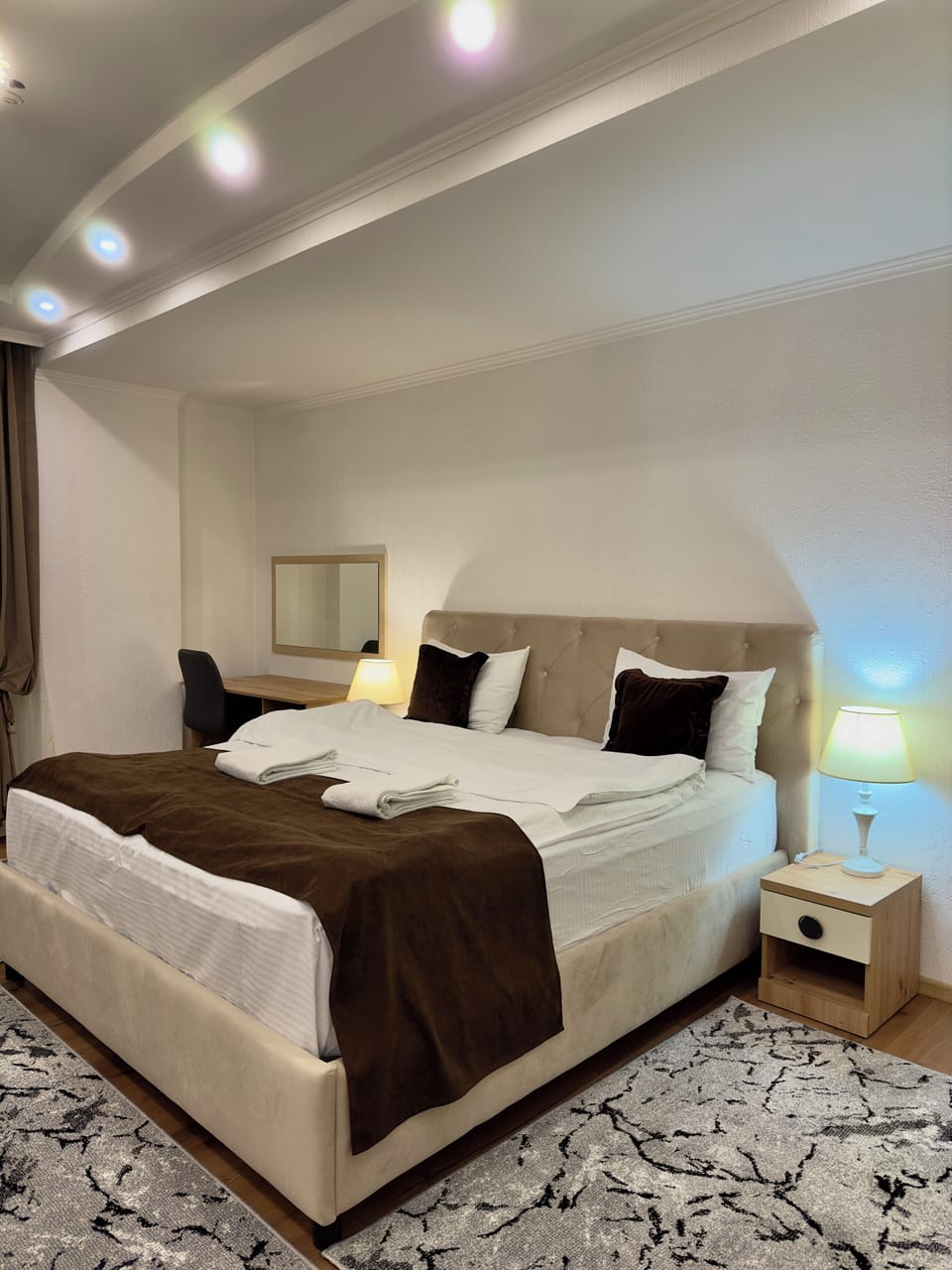 Family Apartment | Minibar, in-room safe, desk, laptop workspace