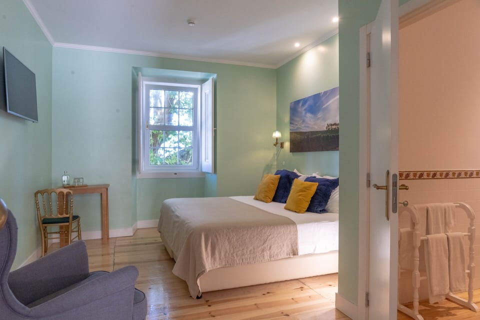 Superior Double or Twin Room | Individually decorated, individually furnished, desk, laptop workspace