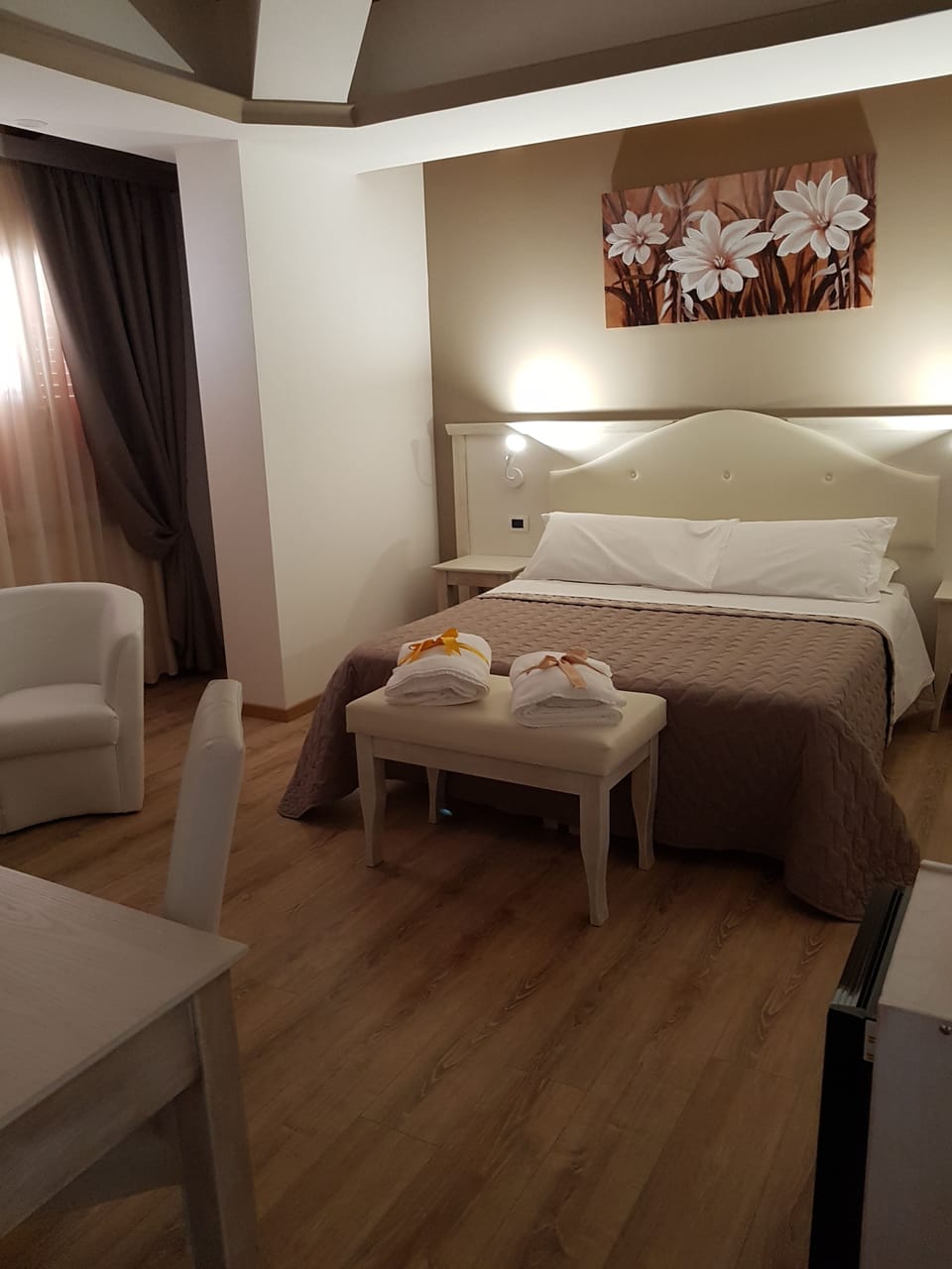 Triple Room | Egyptian cotton sheets, premium bedding, memory foam beds, minibar