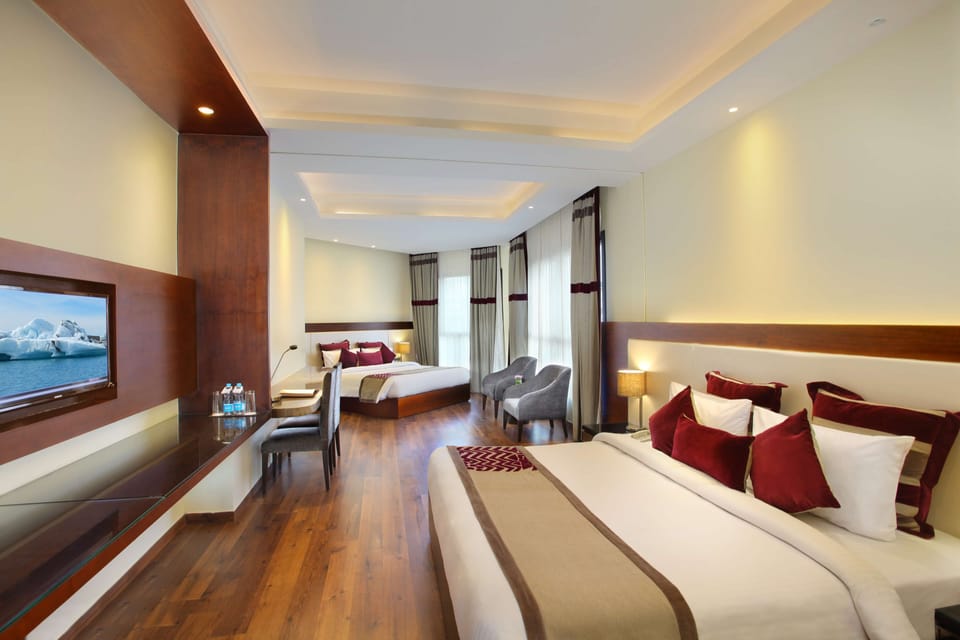 Premium bedding, minibar, in-room safe, desk