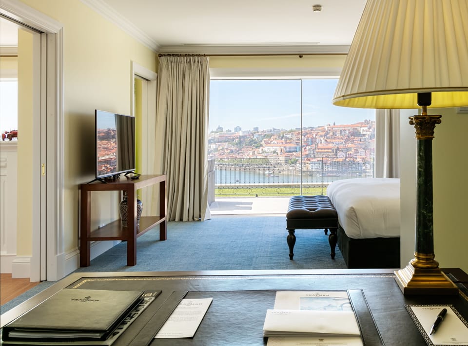 Artist Suite - Panoramic River and City View - Floor 7 of main building | Egyptian cotton sheets, premium bedding, down comforters