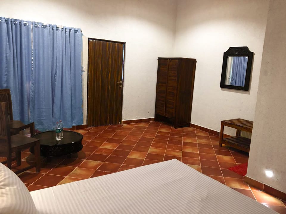 Standard Room | Living area