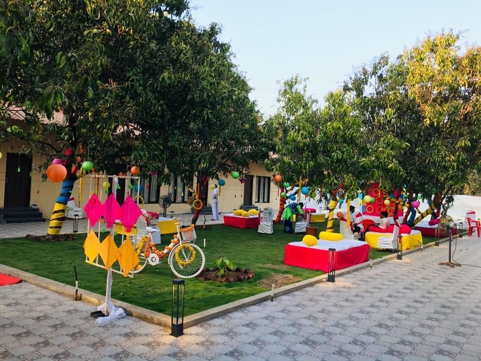 Shrushti - The Village Resort Hotel in Maharashtra