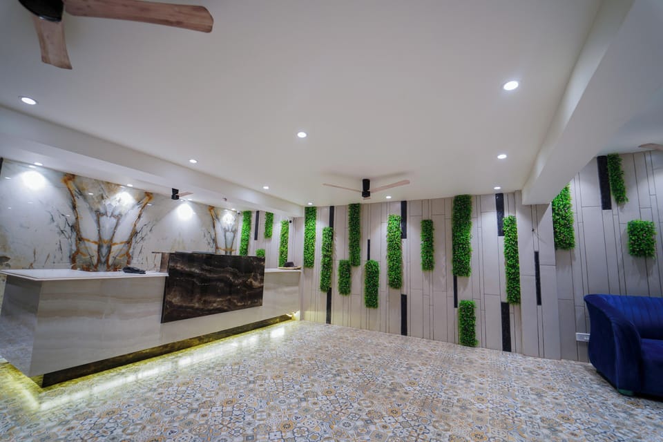 Palm Village Resort Hotel in Kolkata