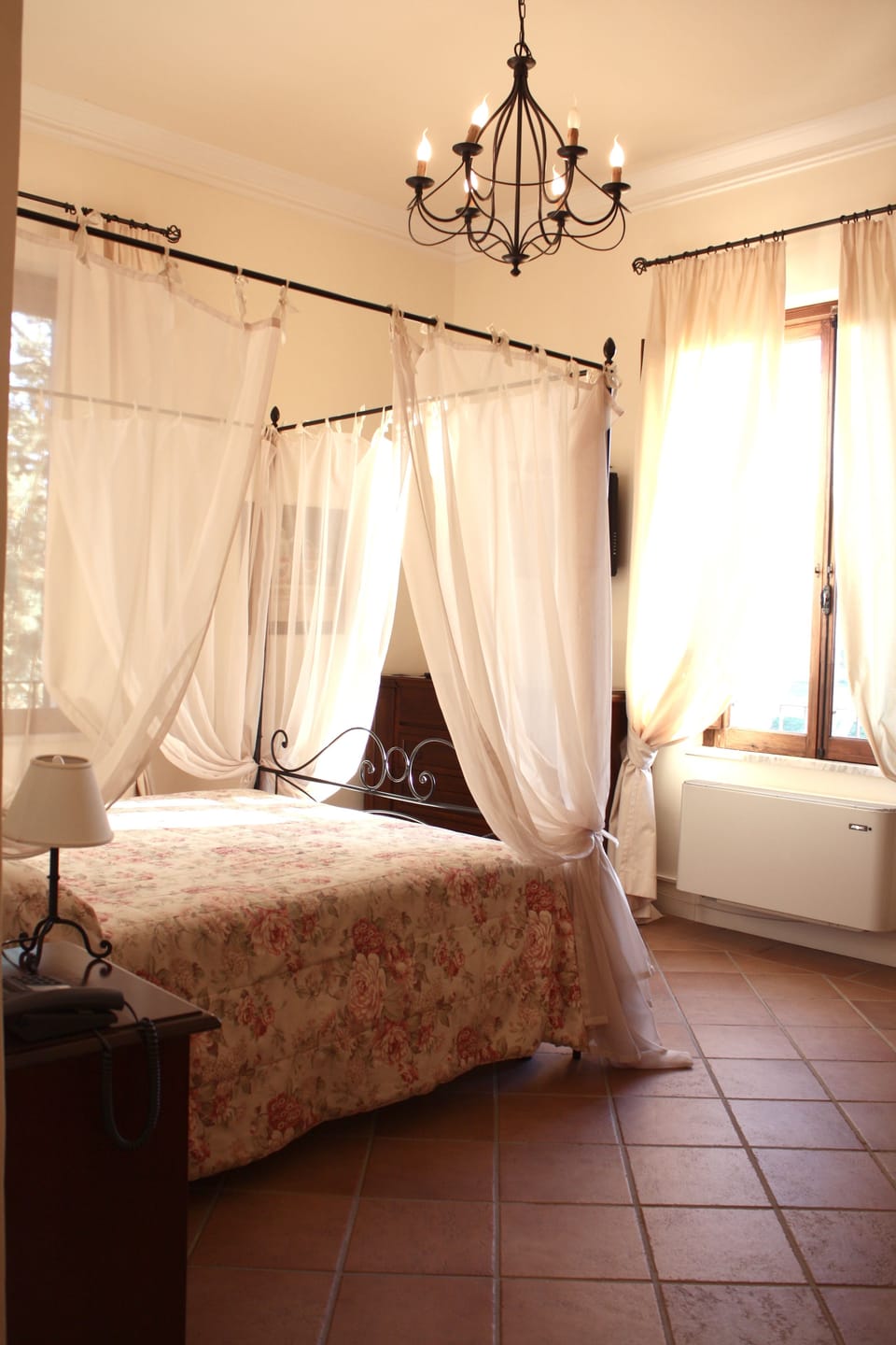 1 bedroom, premium bedding, minibar, in-room safe