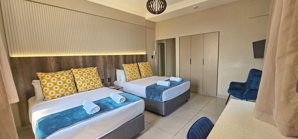 Superior Quadruple Room | In-room safe, desk, WiFi