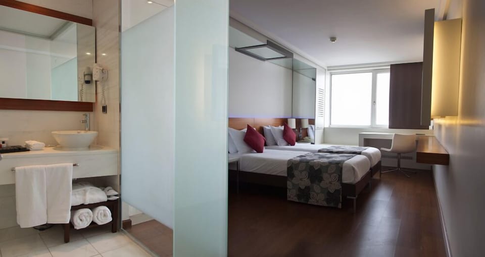 Double Room | Premium bedding, minibar, in-room safe, desk