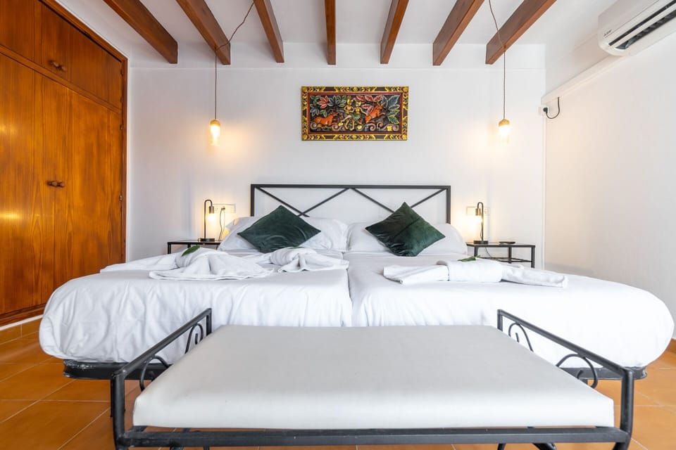 Classic Twin Room, 1 Bedroom, Terrace | In-room safe, blackout drapes, soundproofing, WiFi (free)