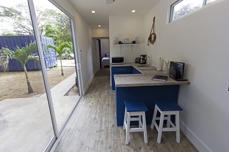 Kitchen with eating bar