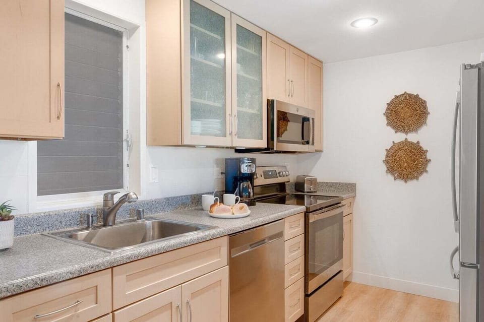 Enjoy cooking at your fully furnished kitchen