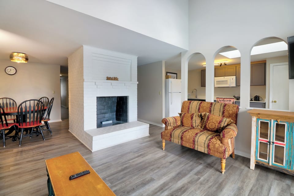 Penthouse | Iron/ironing board, WiFi (free), individually decorated