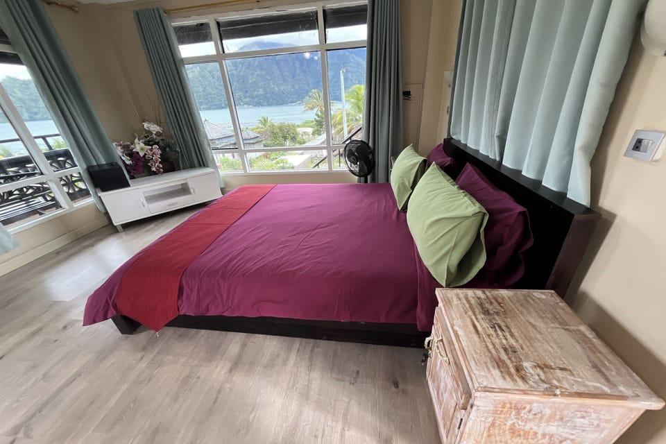 Blackout drapes, bed sheets