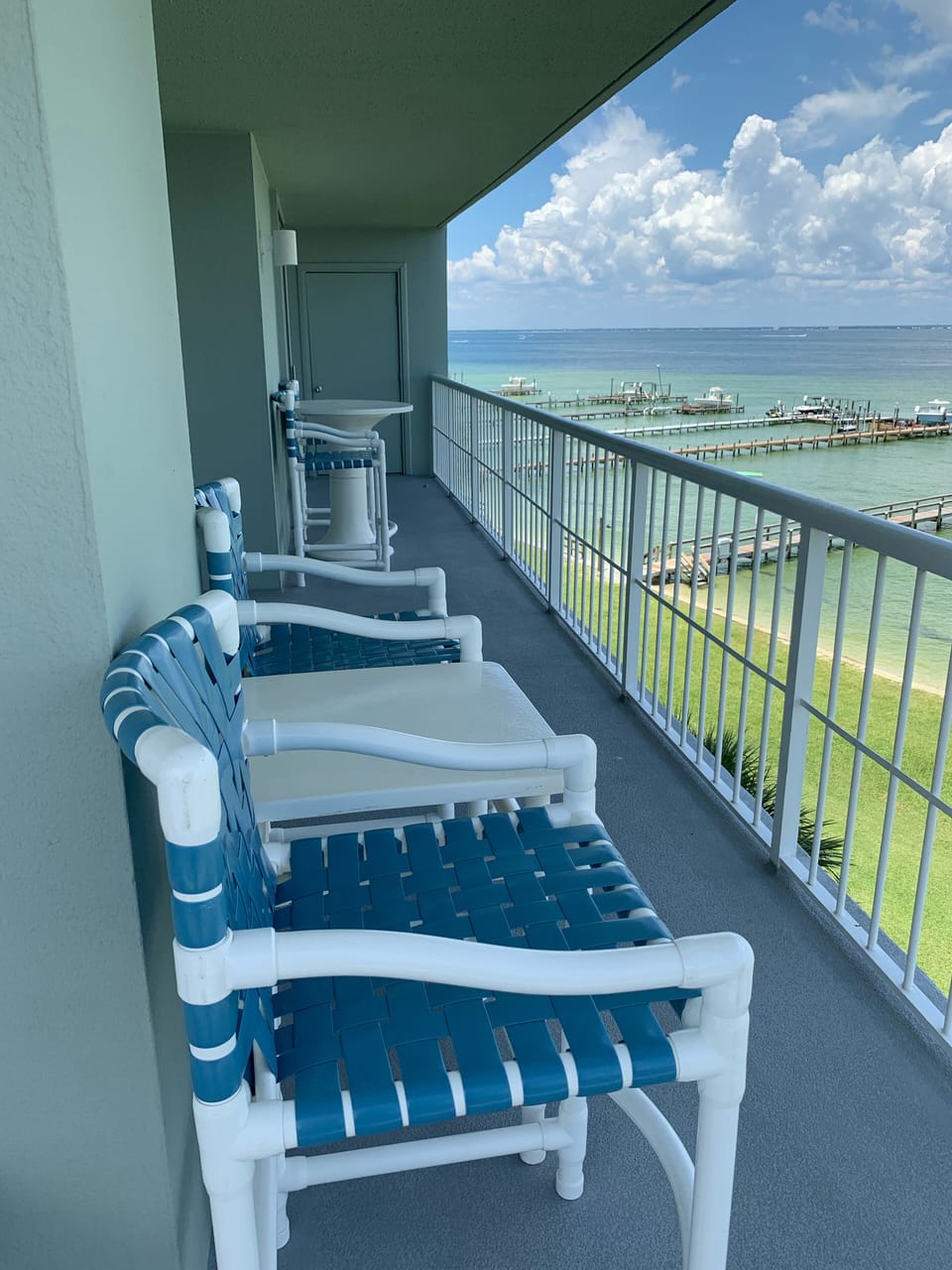 Large wrap around Balcony 