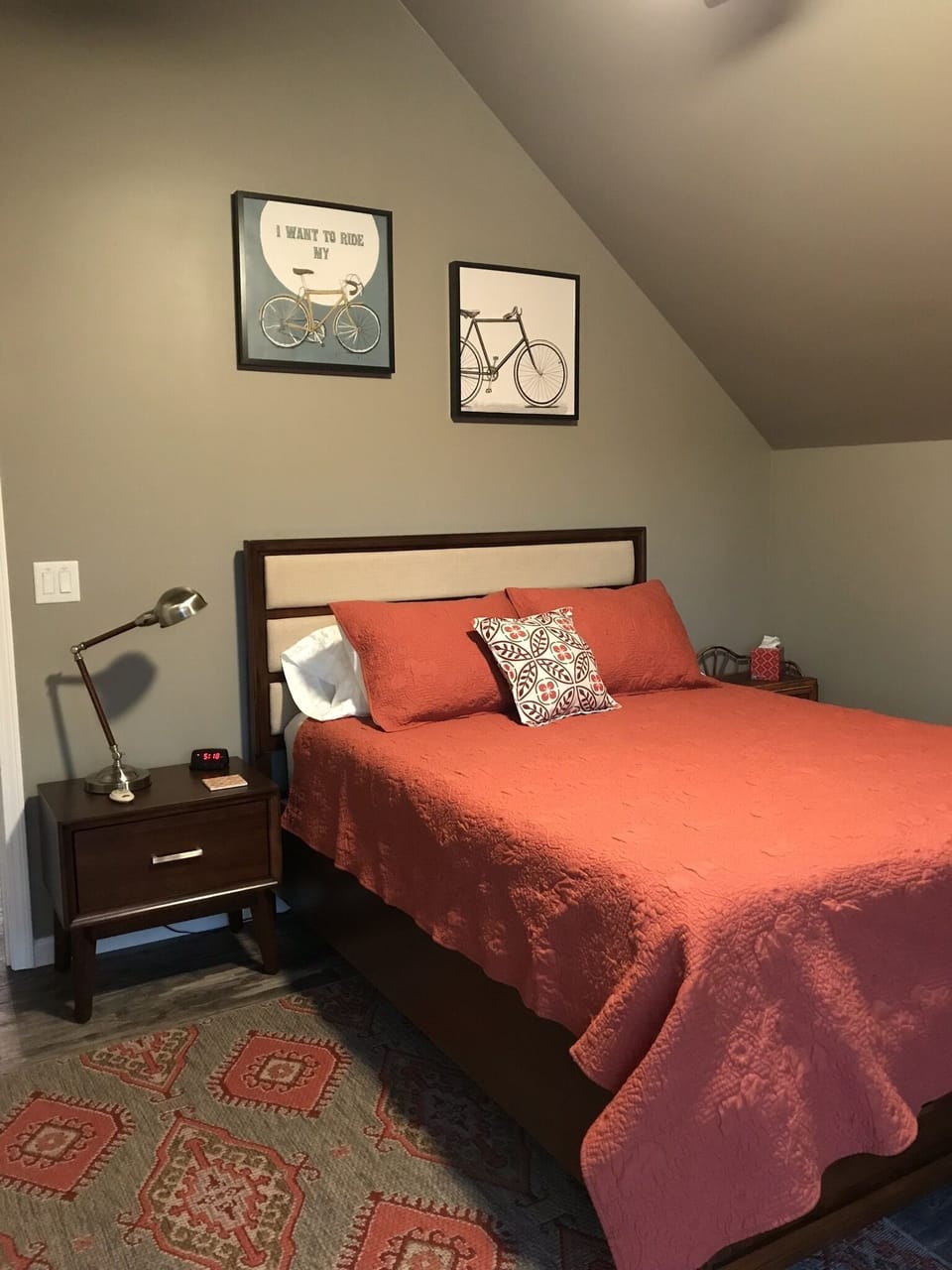 queen size bed with brand new memory foam matress.