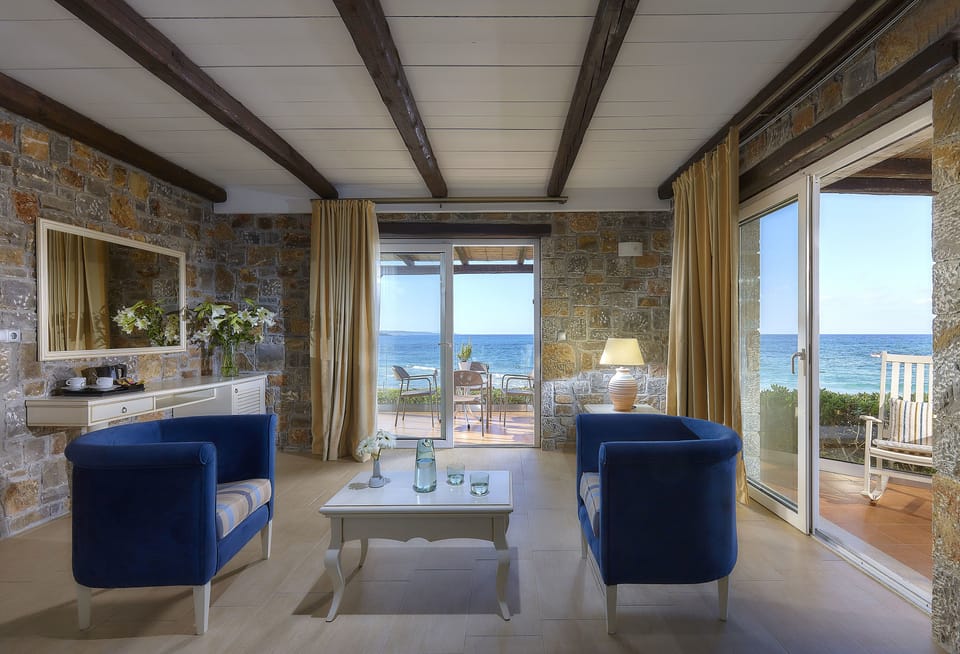 Dream Villa, 2 Bedrooms, Beach Front with Private Pool | Living room | 32-inch LCD TV with satellite channels, TV, table tennis