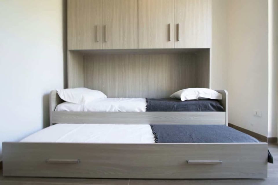 Room with 2 beds