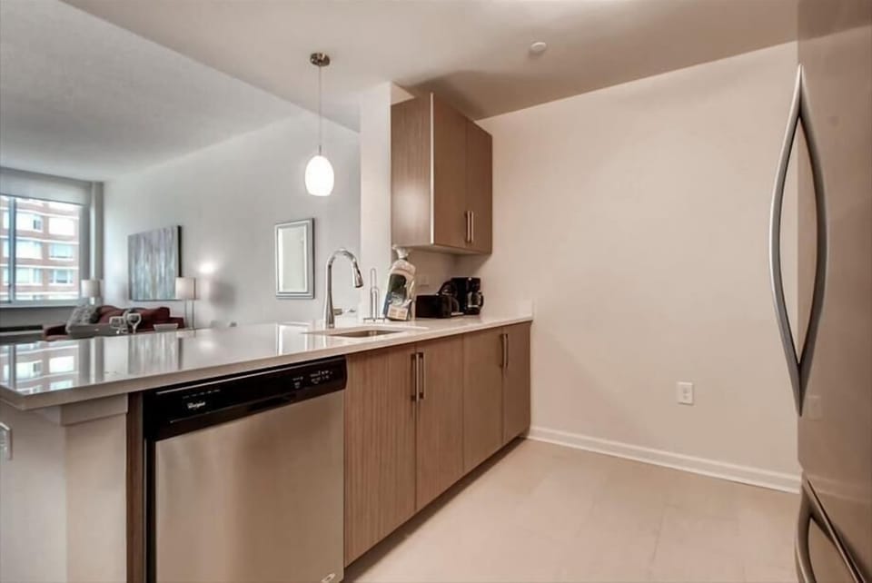 Jersey City 1 Bedroom Kitchen