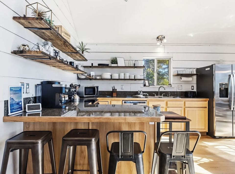 Open Chef's Kitchen — Bright, open-concept kitchen with brand-new stainless appliances—easy for cooking, chatting, and gathering. 🍳✨