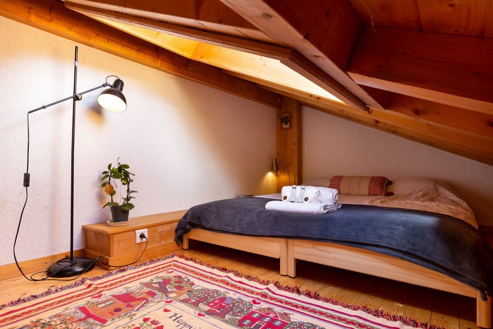 Side view of the mezzanine bedroom