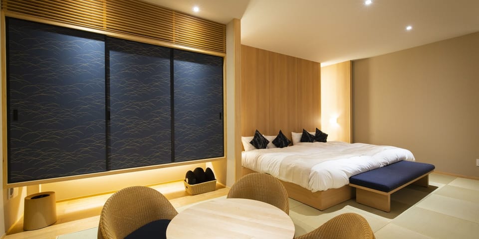 Premium Class Cabin | In-room safe, free WiFi, bed sheets