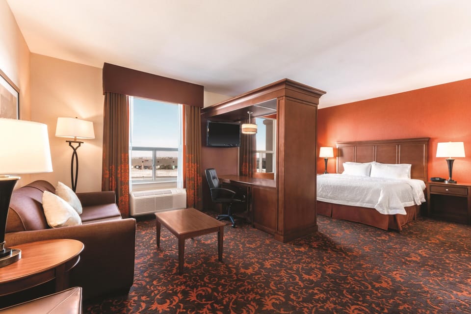King Studio Suite | Premium bedding, pillowtop beds, in-room safe, desk