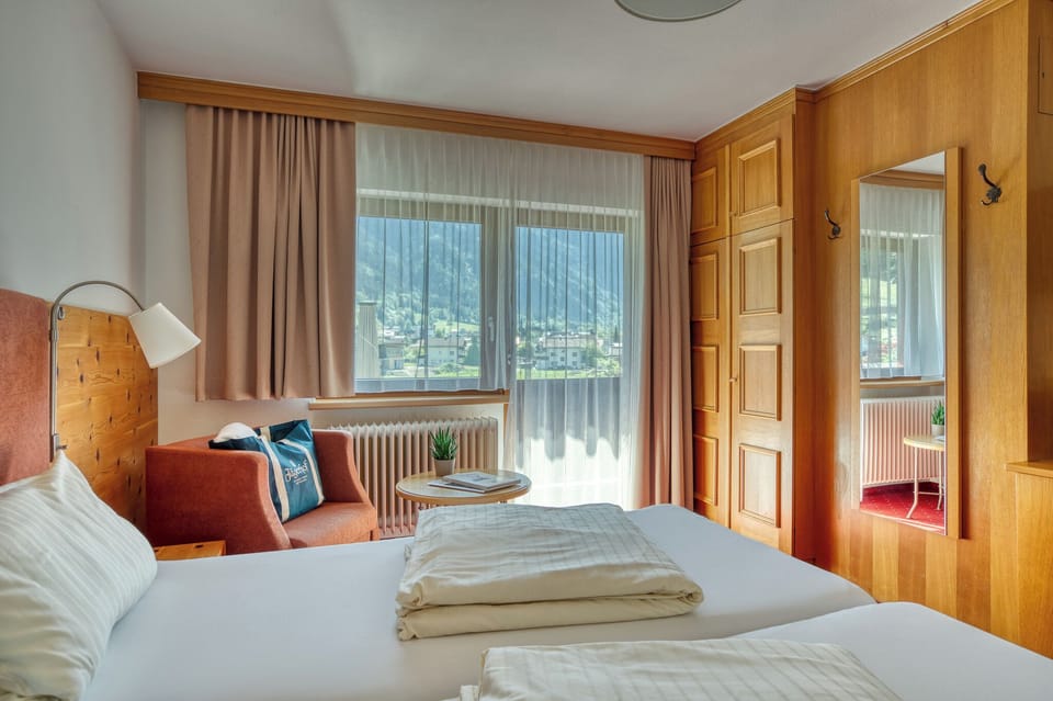 Double Room, Balcony, Mountain View | In-room safe, desk, WiFi (free), individually decorated
