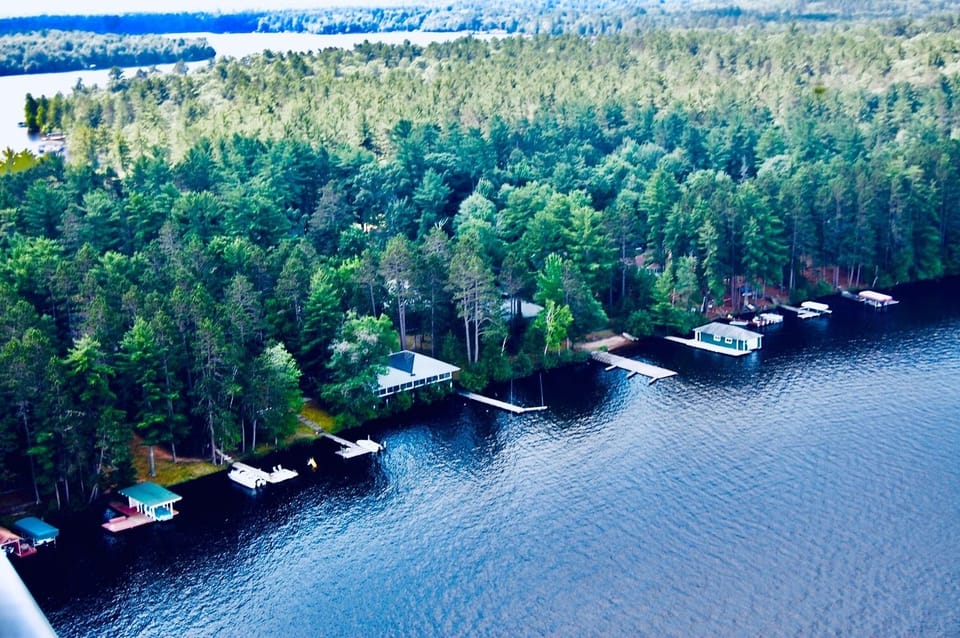 Arial Photo of The Everett which sits on the Shoreline of Catfish Lake!