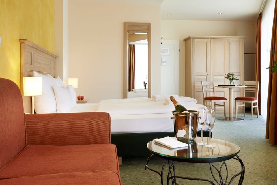 Superior Double Room (Super Plus) | Hypo-allergenic bedding, minibar, in-room safe, desk