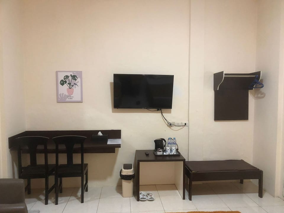 Deluxe Room | WiFi (free), bed sheets