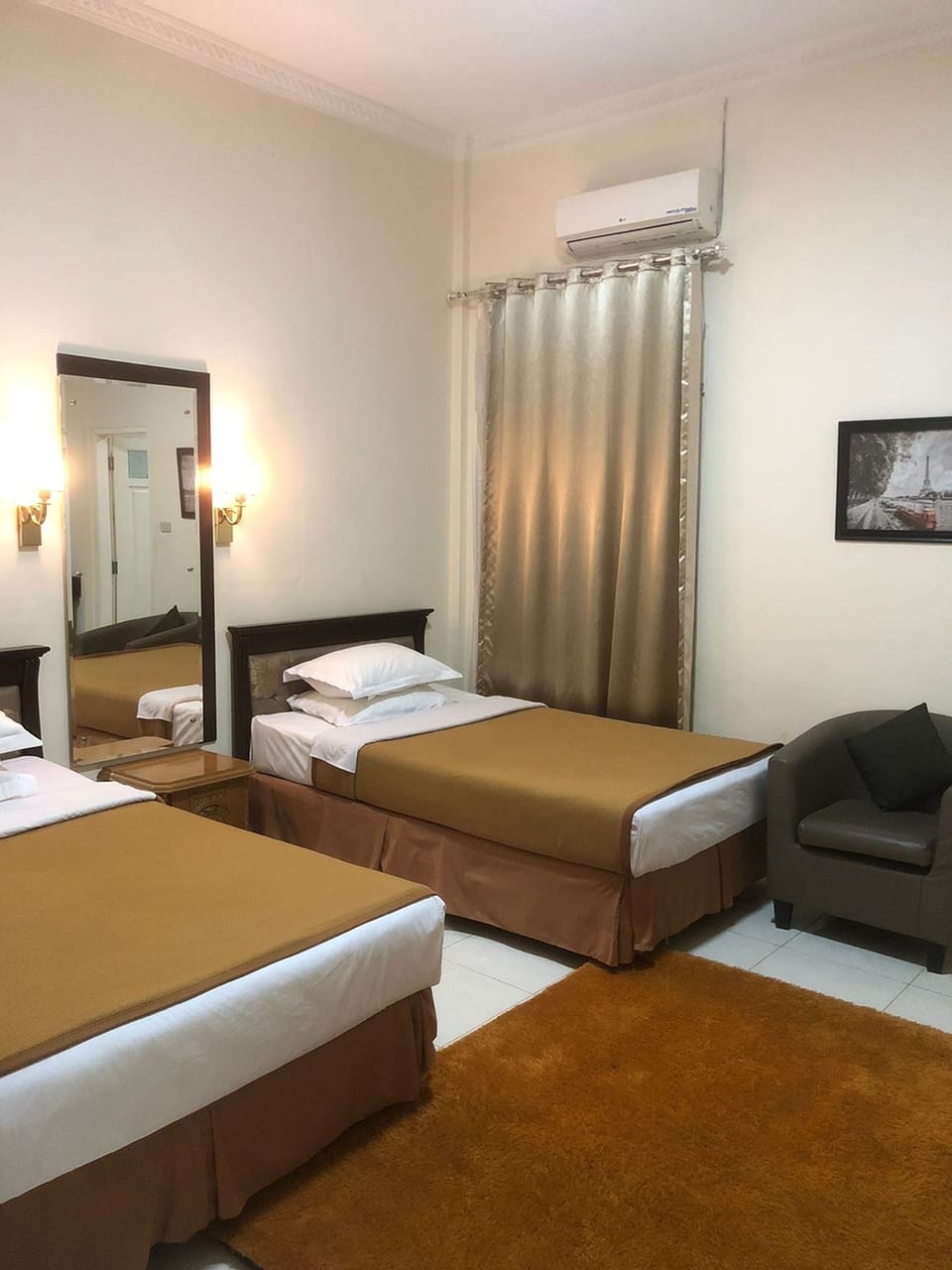 Deluxe Room | WiFi (free), bed sheets