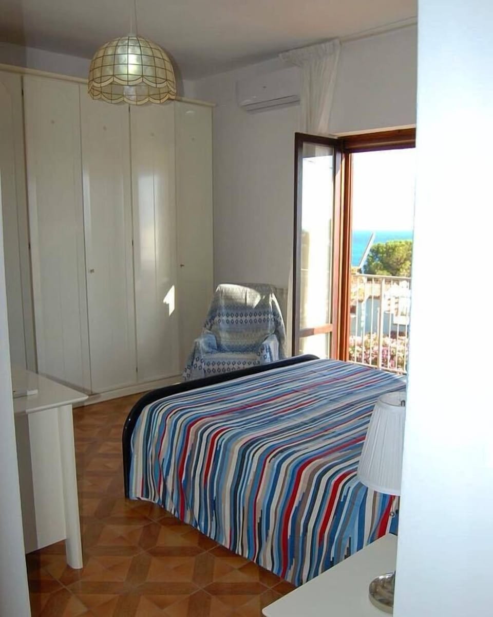 Deluxe Double Room, 1 Queen Bed, Sea View | 1 bedroom, minibar, blackout drapes, rollaway beds
