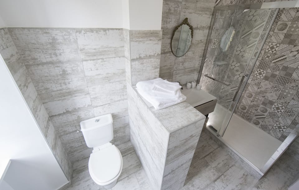 Double Room (Nina) | Bathroom | Bathrobes, towels