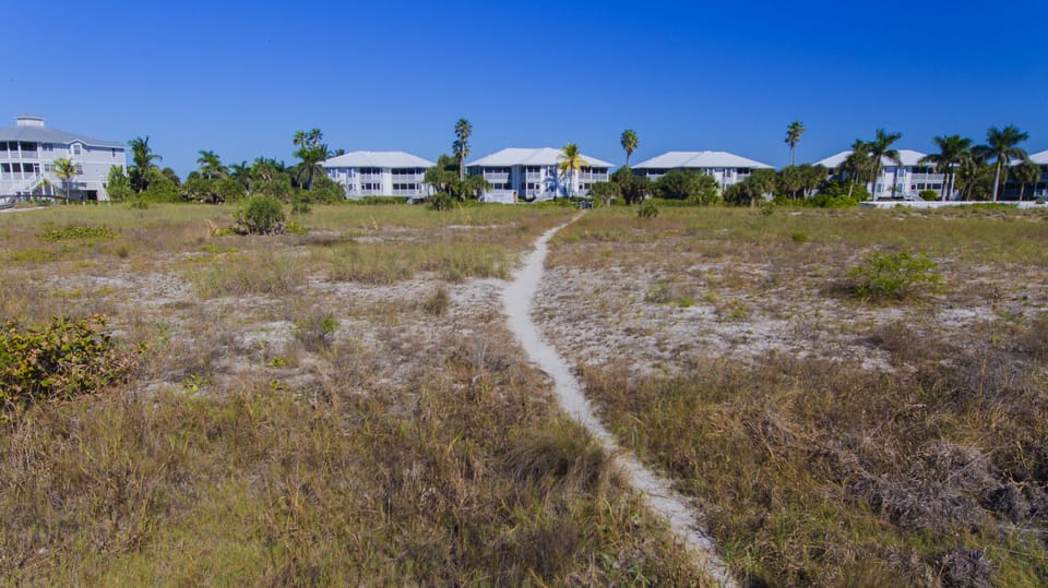 Pathway to the Villas