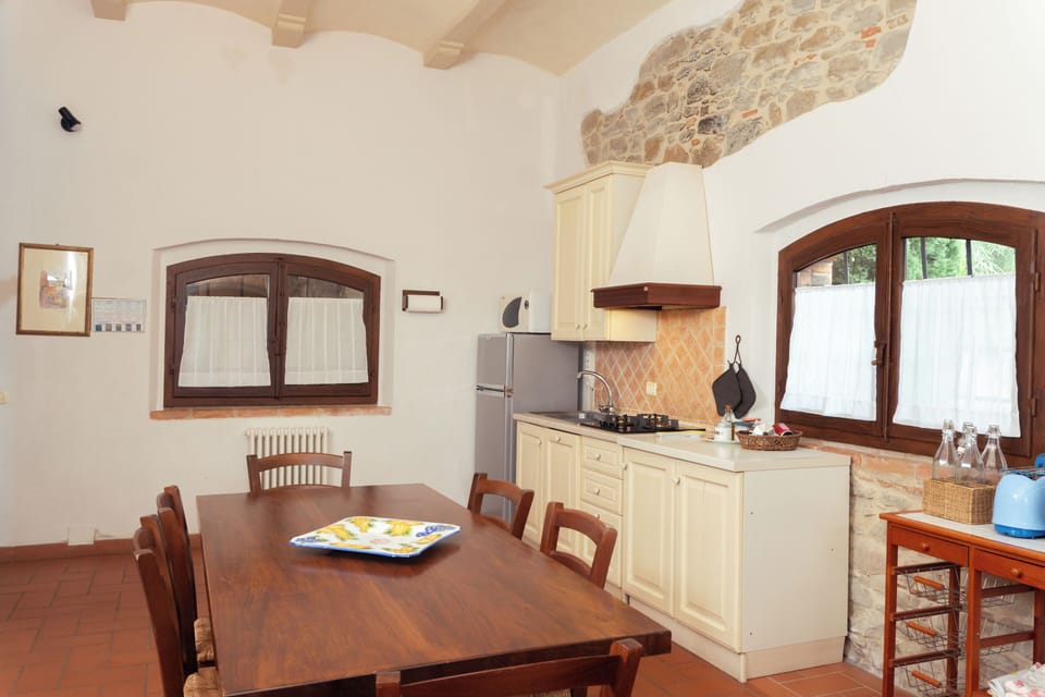 Apartment, 3 Bedrooms | Living area | TV