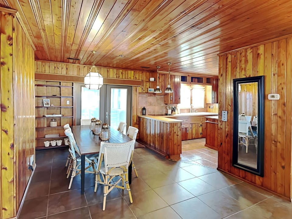 Dining Area Connecting to Kitchen