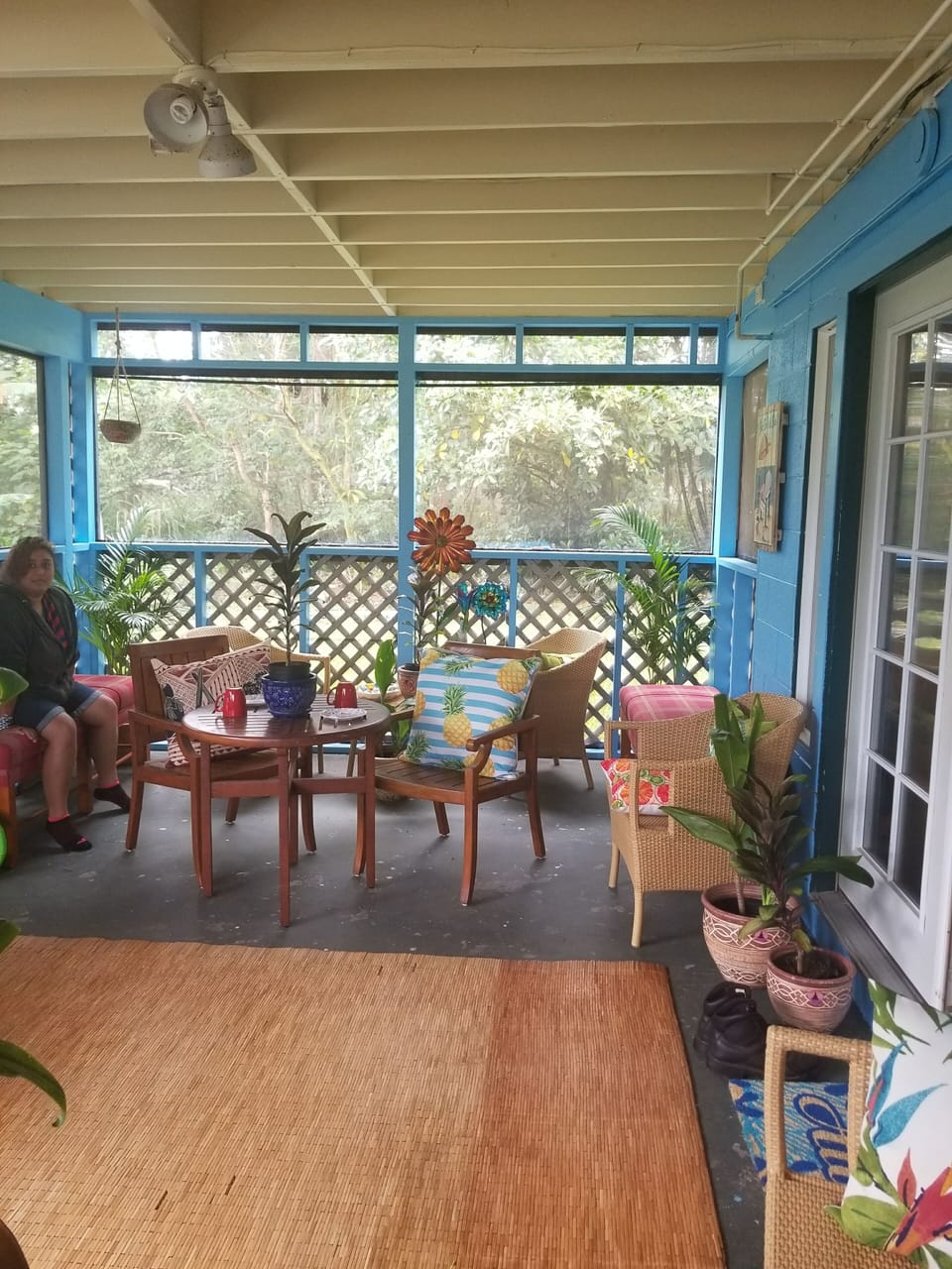 entry lanai