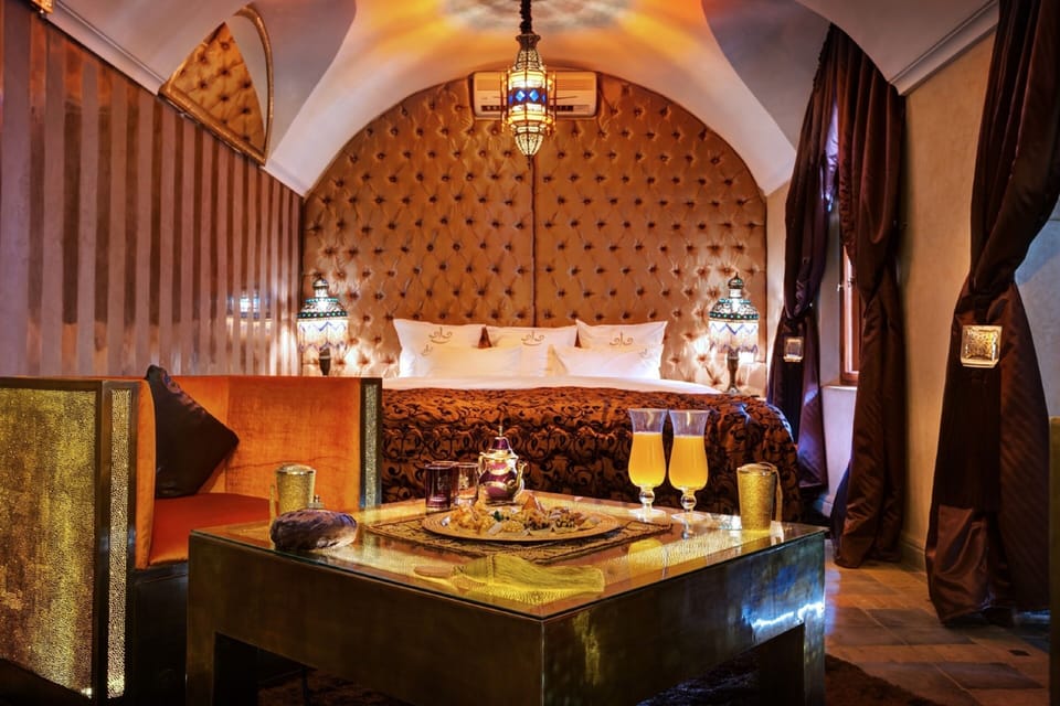 Junior Suite | Premium bedding, minibar, in-room safe, individually decorated